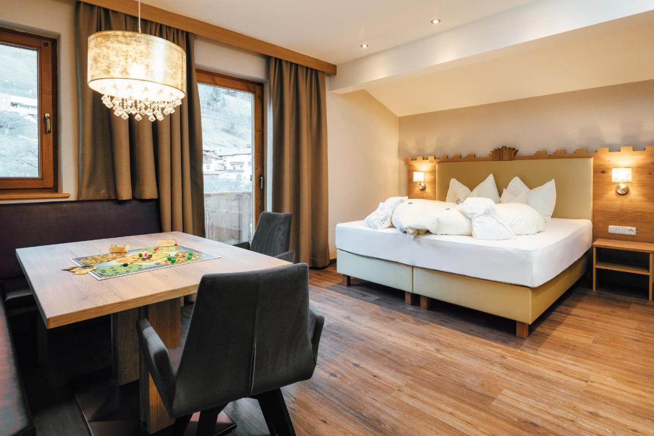 Kinderhotel Laderhof لاديس المظهر الخارجي الصورة