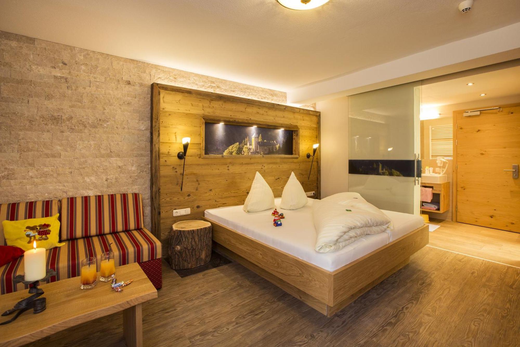 Kinderhotel Laderhof لاديس الغرفة الصورة