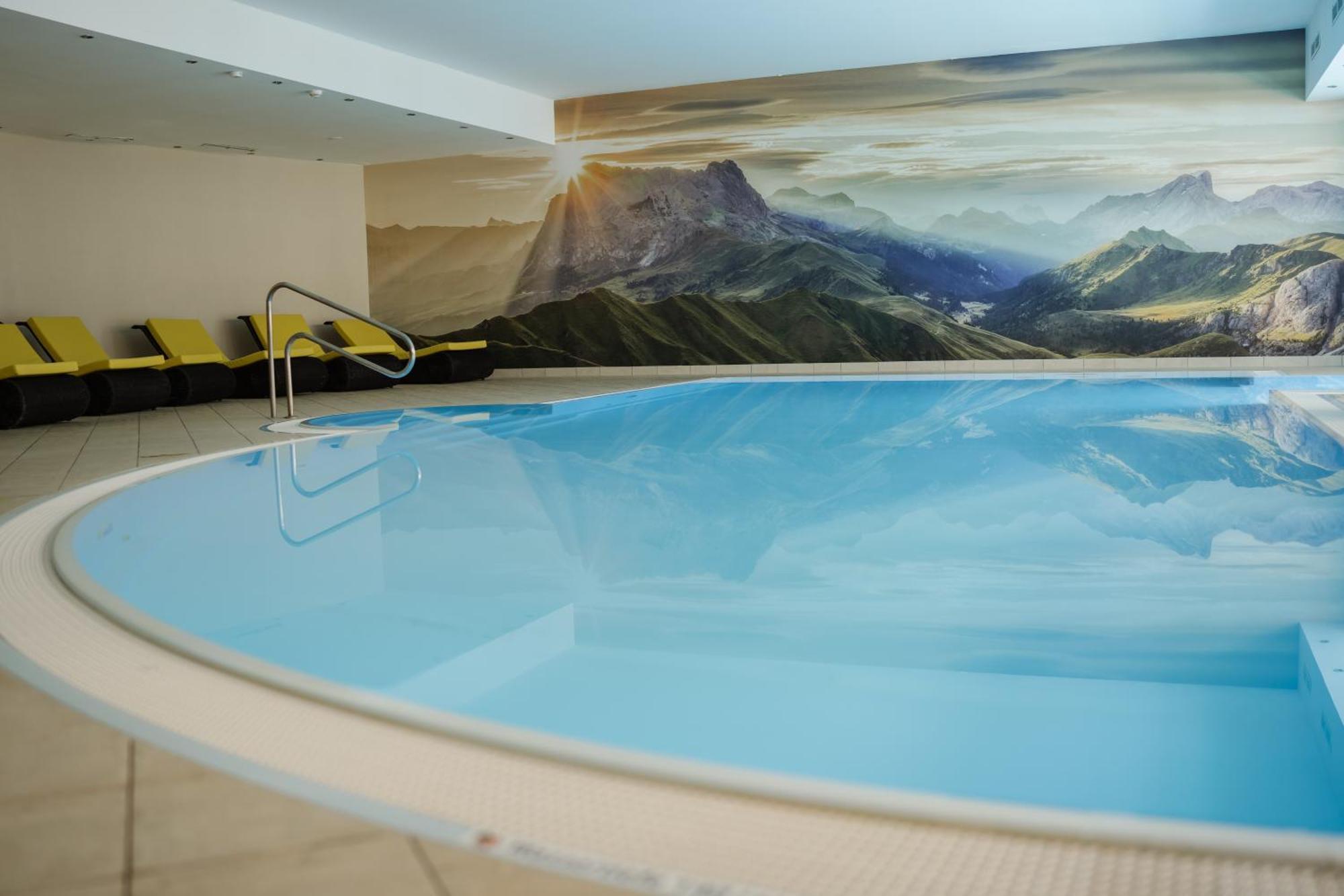 Kinderhotel Laderhof لاديس المظهر الخارجي الصورة