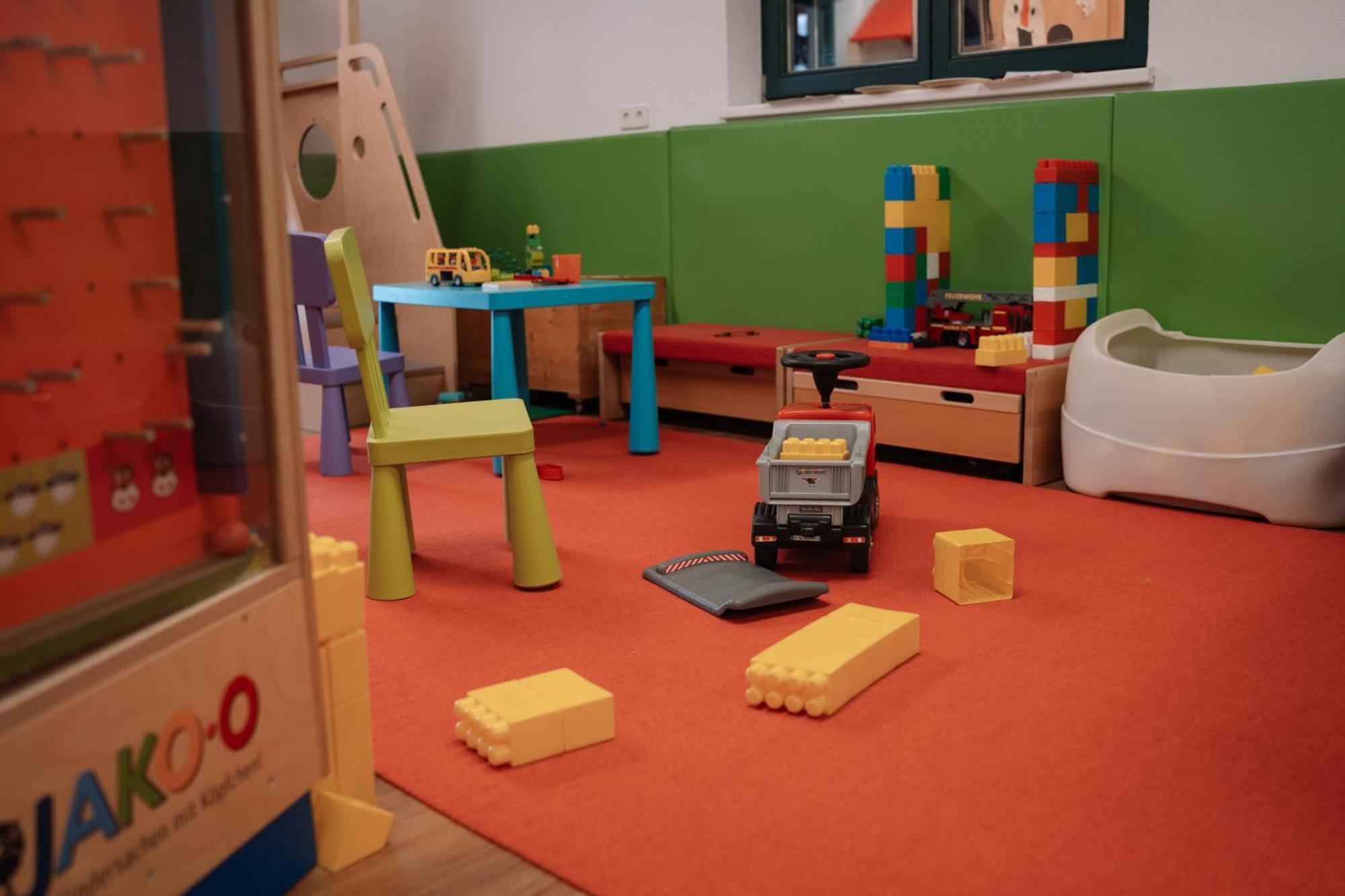 Kinderhotel Laderhof لاديس المظهر الخارجي الصورة
