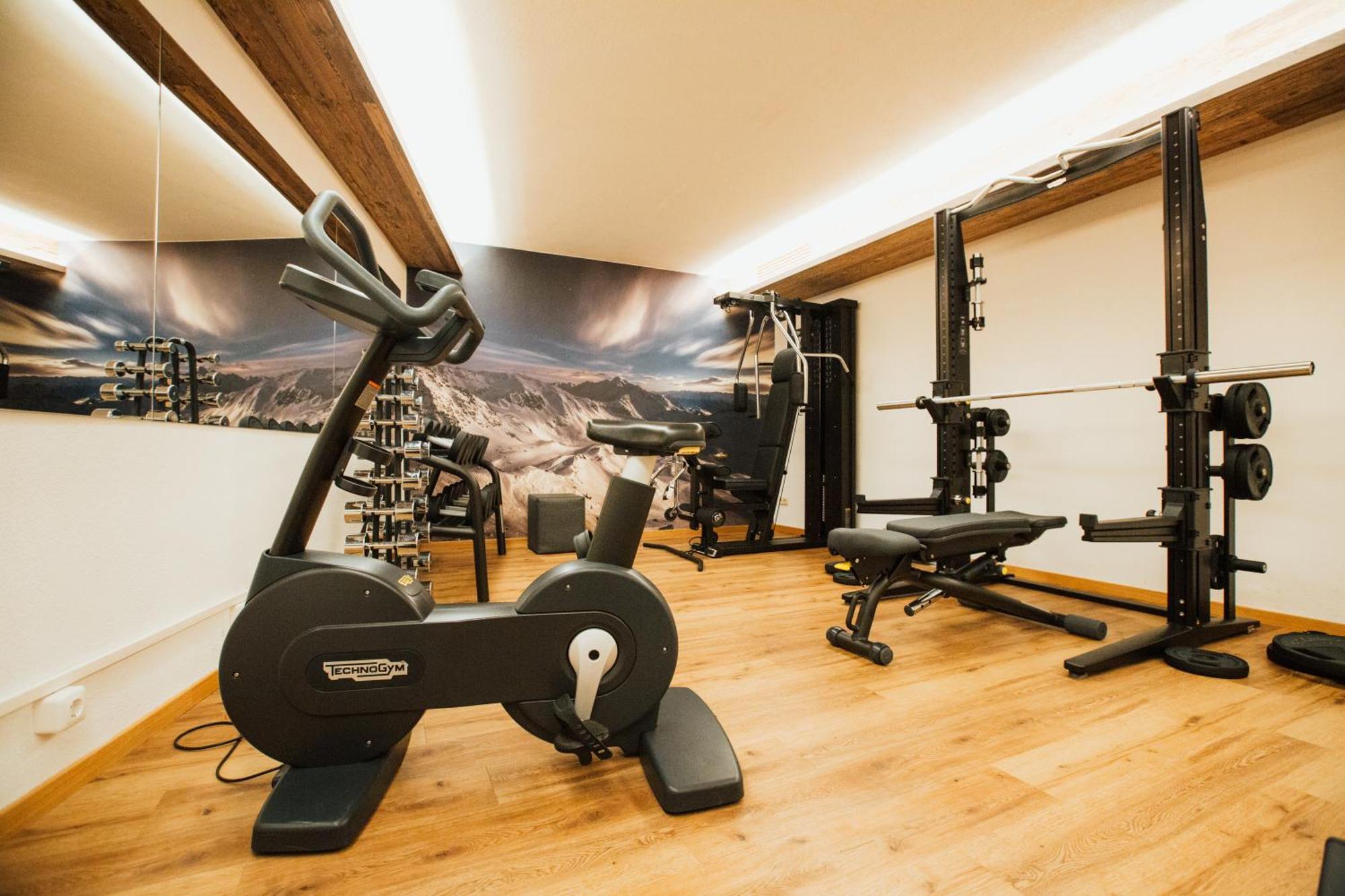 Kinderhotel Laderhof لاديس المظهر الخارجي الصورة