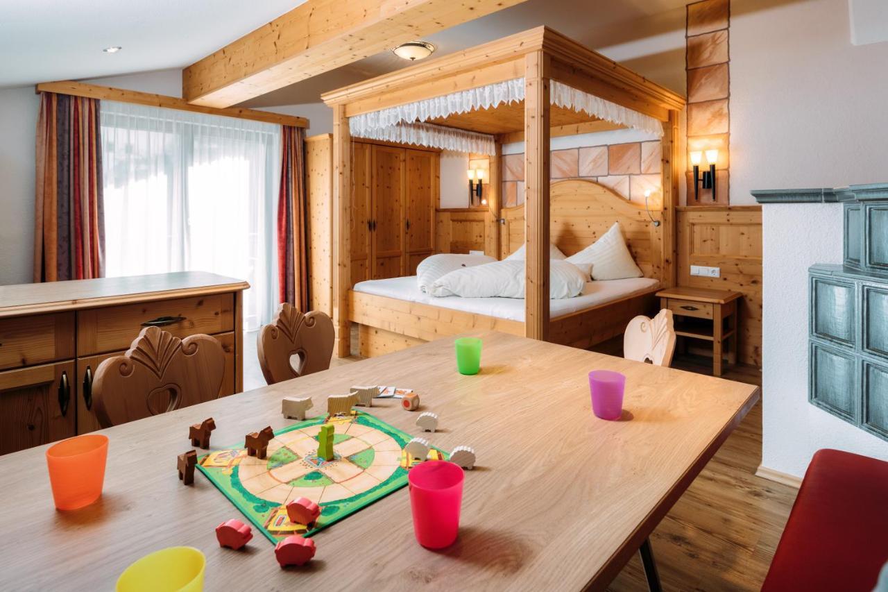 Kinderhotel Laderhof لاديس المظهر الخارجي الصورة