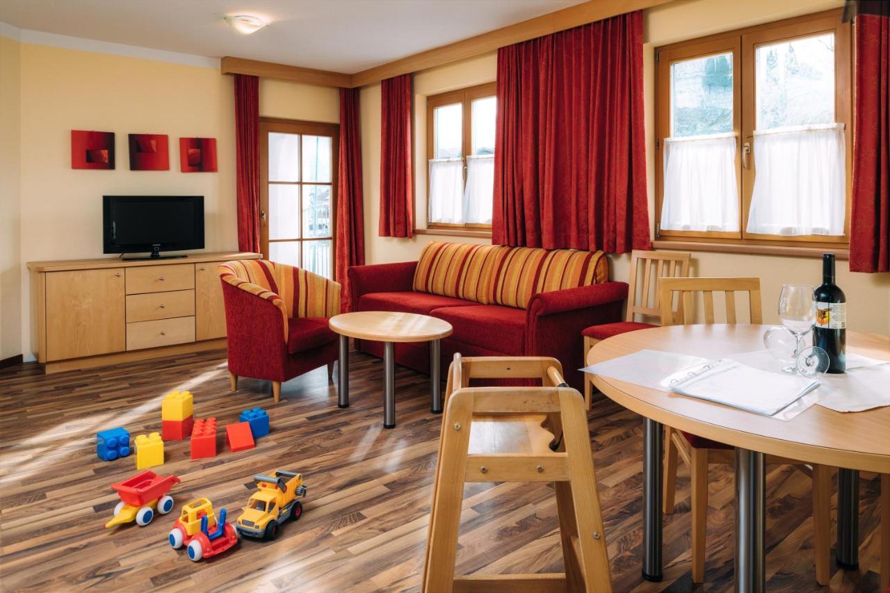 Kinderhotel Laderhof لاديس المظهر الخارجي الصورة