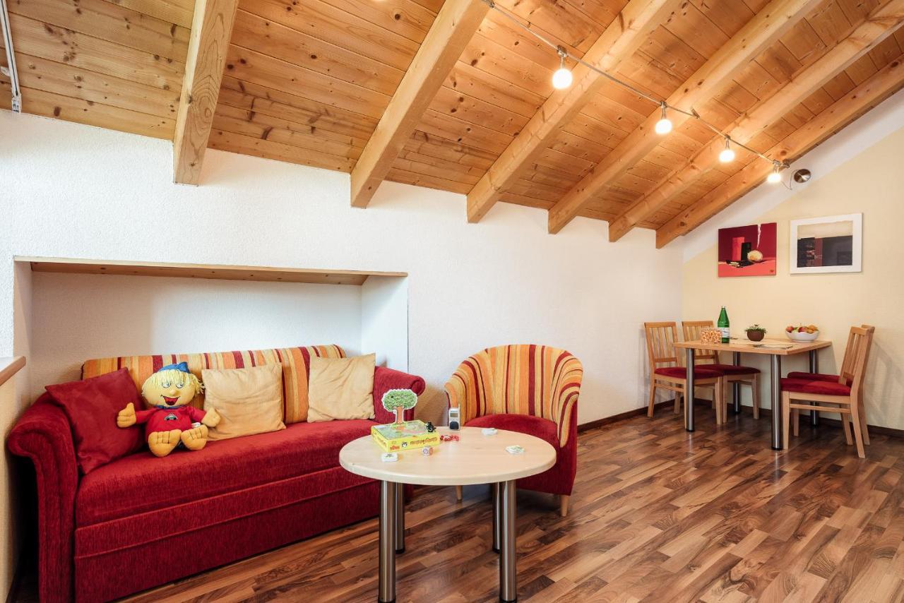 Kinderhotel Laderhof لاديس المظهر الخارجي الصورة